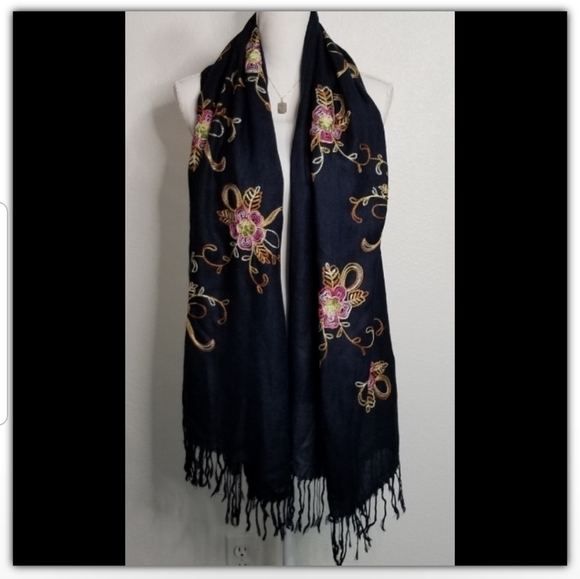 💎NWT Karma embroidered scarf - Picture 1 of 3